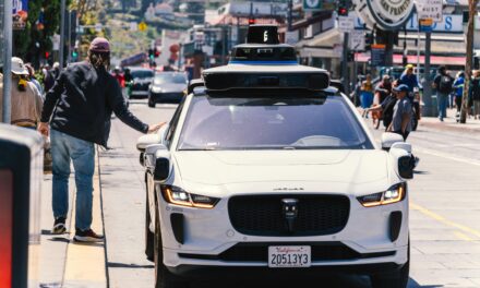 China’s Robotaxi Surge Raises Stakes for Global Autonomous Vehicle Leaders
